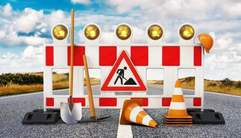 Trafik levhası ve uyarıcı işaret alınacaktır