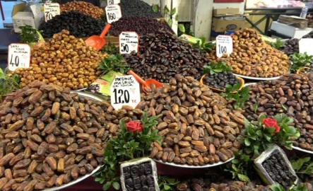 Hurma tezgâhlarda yerini aldı