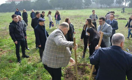 Karacabey MYO fidanlar ile anıları yeşertecek