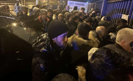 Milli futbolcu Yunus Mallı, Bursa'da kapıda kaldı