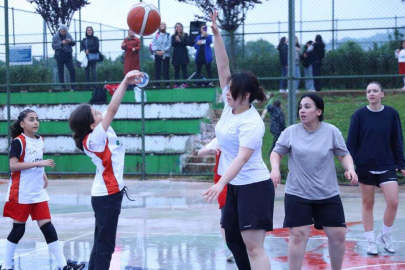 Gençler 19 Mayıs'ı şenlik havasında kutladı