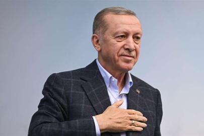 Cumhurbaşkanı Erdoğan ile sanatçı Şükriye Tutkun'dan karşılıklı “Birlikte Türkiye’yiz” paylaşımı