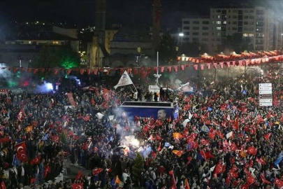 Cumhurbaşkanı Erdoğan'ın seçim zaferi kutlanıyor