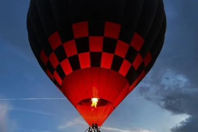 Kapadokya'nın balonları Sırbistan semalarında