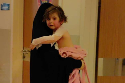 Üzerine kaynar su dökülen çocuk hastanelik oldu