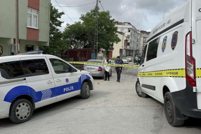 Annesiyle kavga eden babasını vurdu