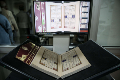 BUÜ İlahiyat Fakültesi'nde yazma eserler kütüphanesi ile sergi salonu açıldı