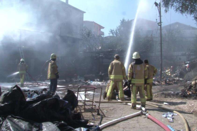 Hurda deposunda yangın: Patlama sesleri duyuldu