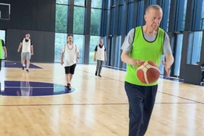 Mustafa Varank, Cumhurbaşkanı Erdoğan ile "basketbol maçı" anekdotuyla tebessüm ettirdi