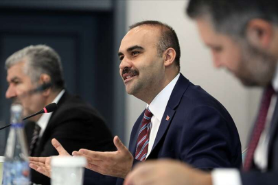 Bakanı Kacır: Gelecek dönemde her biri Togg büyüklüğünde en az 12 iş hedefliyoruz