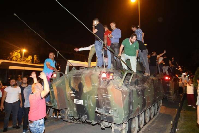 15 Temmuz gecesi İstanbul'da yaşananlar darbe girişiminin kilit noktası oldu