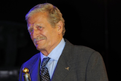 Türk tiyatrosunun usta ismi Müşfik Kenter