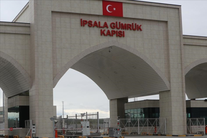 İpsala Sınır Kapısı, yangınlar nedeniyle geçişlere kapatıldı