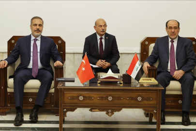 Dışişleri Bakanı Fidan, Hekim ve Maliki ile görüştü