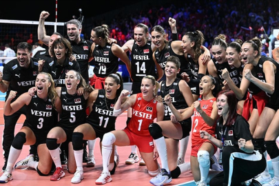 "Filenin Sultanları" CEV Avrupa Şampiyonası yarı finalinde yarın İtalya ile karşılaşacak