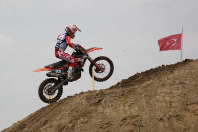 FIM Dünya Motokros Şampiyonası'nda ikinci gün yarışları devam ediyor