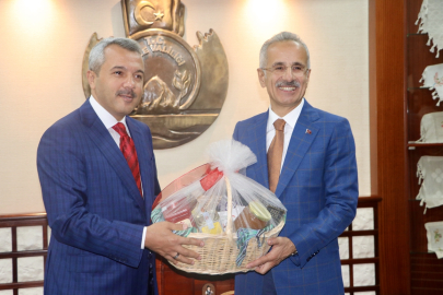 Uraloğlu: ''Türkiye Yüzyılı'nı inşa edecek adımları atmaya devam ediyoruz.''