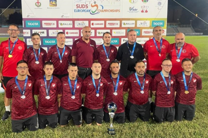 Down Sendromlu Özel Futsal Milli Takımı Avrupa'da tarih yazdı