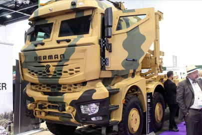 Askeri kamyon DERMAN 8X8 ilk kez yurt dışında vitrine çıktı