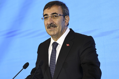 Yılmaz: ''(Enflasyon) Aylık bazda düşüşleri daha erken göreceğiz''