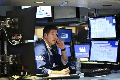 Küresel piyasalar haftaya karışık seyirle başladı