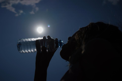 Uzmanından uyarı: Fazla su içmek ölümle sonuçlanabilir