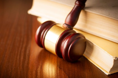 Eşini ailesiyle görüştürmeyen kocaya Yargıtay'dan kötü haber