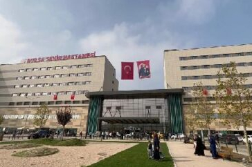 Bursa'da doktora uygulanan şiddete kınama