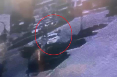 Yolun karşısına geçen bisikletliye otomobil çarptı!