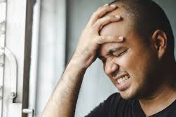 Baş ağrısı beyin tümörü belirtisi olabilir