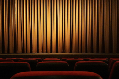 Özel tiyatrolara 55 milyon lira destek