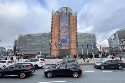 AB ekonomik büyüme tahminini düşürdü