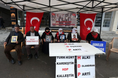 Muşlu aileler çocuklarına kavuşma ümidiyle HDP önündeki eylemini sürdürdü