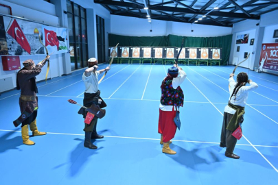 Bursa'da ''Geleneksel Türk Okçuluğu 100. Yıl Şampiyonası’'