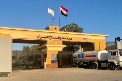 Gaz ve yakıt taşıyan 7 tır daha Gazze Şeridi'ne ulaştı