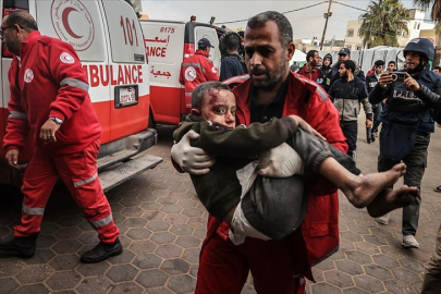 Gazze'de "insani ara" sona erdi: İsrail ordusu saldırılarına yeniden başladı