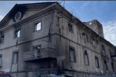 153 yıllık tarihi mekandaki yangında facia