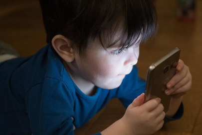 Çocuklar zararlı içeriklerden "Çocuk Dostu Uygulamalar" ile korunuyor