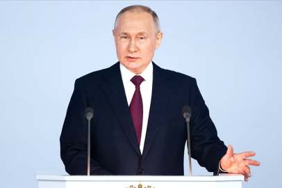 Putin, Rusya'daki devlet başkanı seçiminde aday olacağını ilan etti