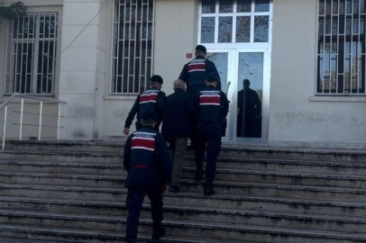 Yunanistan'a kaçmaya çalışan 3 FETÖ/PDY şüphelisi yakalandı 