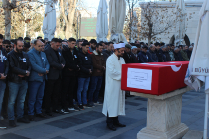 Evinde hayatını kaybeden emekli Astsubay toprağa verildi   