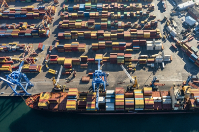 Türkiye'nin ihracatı 2023'te 255 milyar 777 milyon dolar oldu