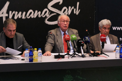 Bursaspor Başkanı Sinan Bür: “Bursaspor önce ayağa kalkacak, sonra koşacak”   