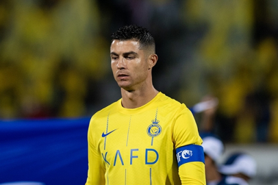 Cristiano Ronaldo, taraftarlara yaptığı hareket nedeniyle bir maç men cezası aldı