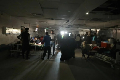 İsrail'in saldırılarını sürdürdüğü Gazze'de can kaybı 32 bin 552'ye çıktı