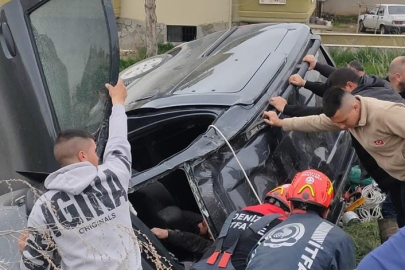 İki aracın çarpıştığı kazada 4 kişi yaralandı