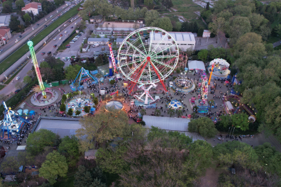 Bursa'daki salıncak faciasında rüzgar tartışması  