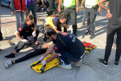 Sollamak istediği otomobile çarparak savrulan motosiklet sürücüsü yaralandı   