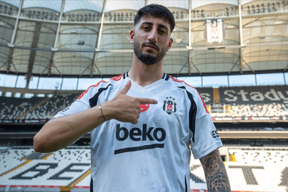 Beşiktaş'ın yeni transferi Can Keleş'ten siyah-beyazlı taraftarlara övgü