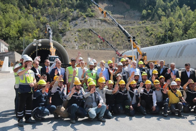 Bakan Uraloğlu: Bolu Dağı Tüneli geçişinde süren çalışmaları 19 Eylül'de tamamlamayı hedefliyoruz
